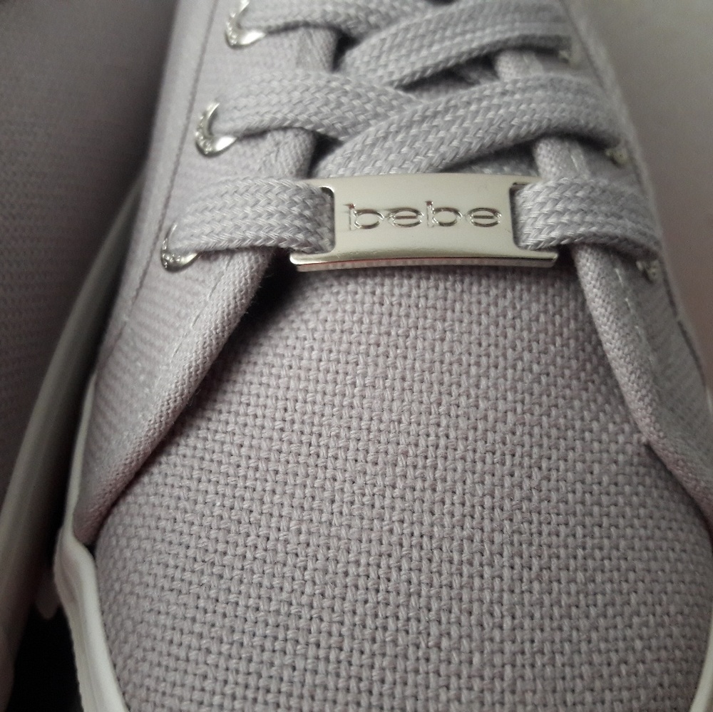 Bebe - Picture 3 of 4